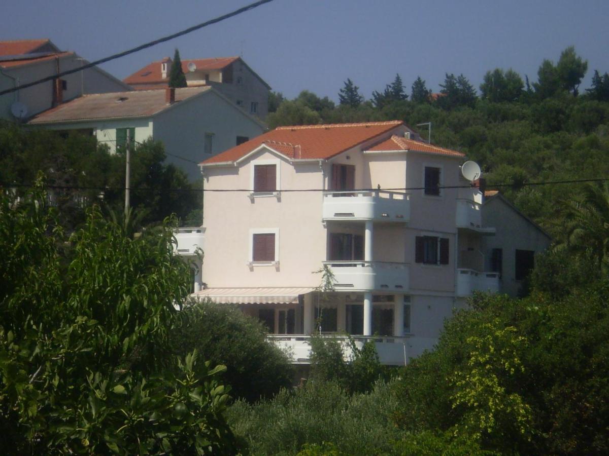 Apartments And Rooms By The Sea Jakisnica, Pag - 4160 Lun  Dış mekan fotoğraf