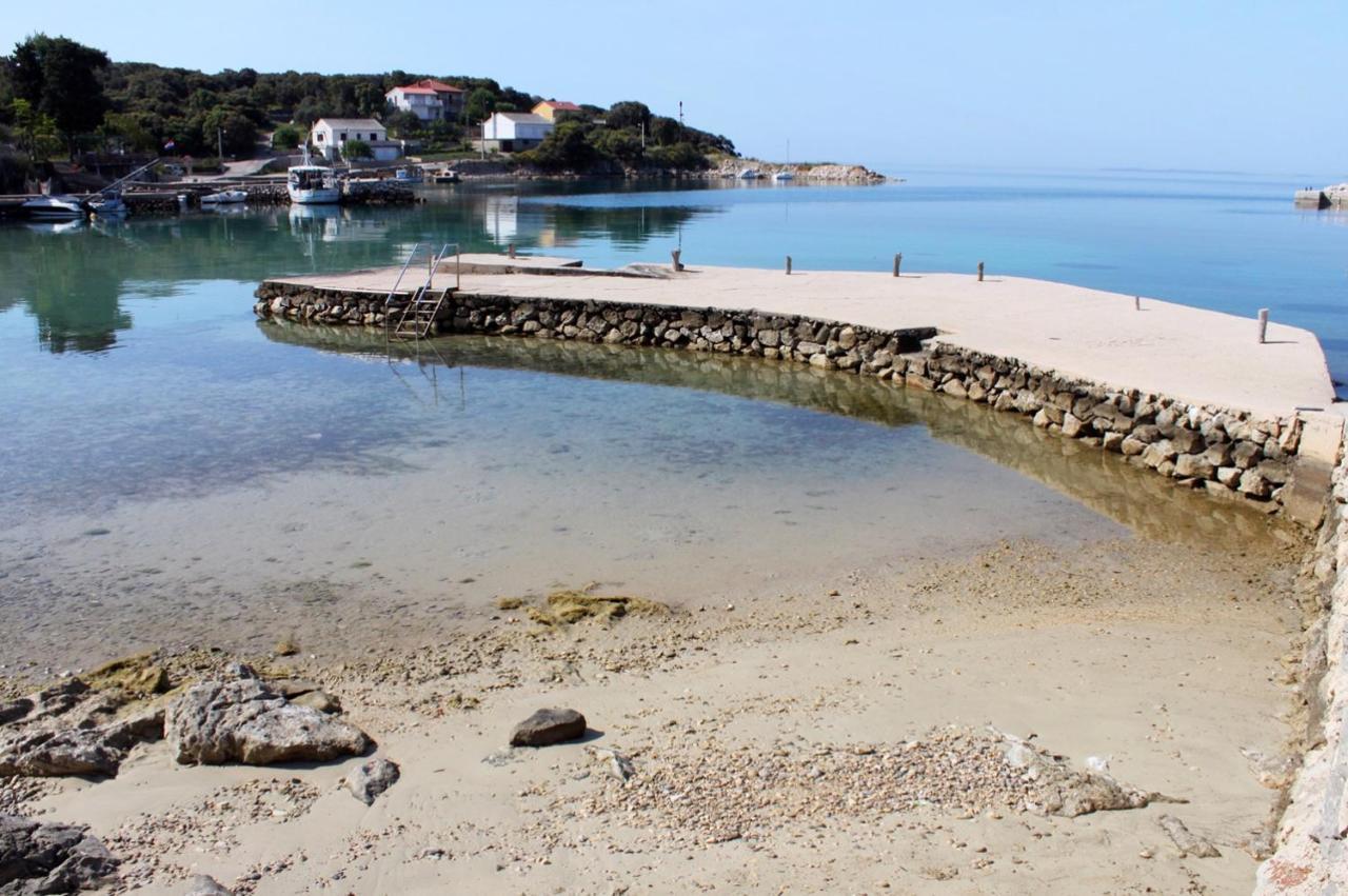 Apartments And Rooms By The Sea Jakisnica, Pag - 4160 Lun  Dış mekan fotoğraf